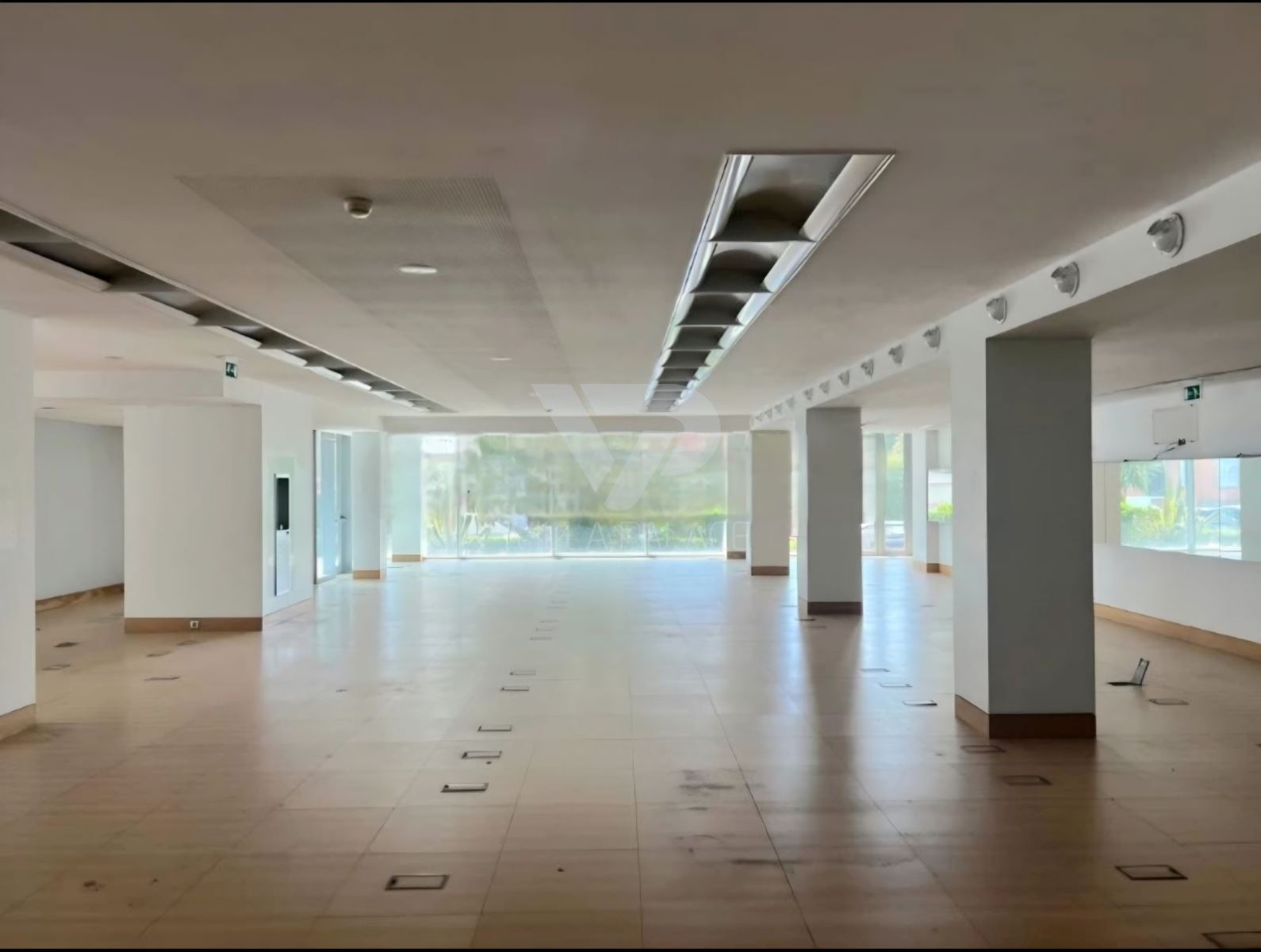 Negócio para Arrendamento em Paranhos