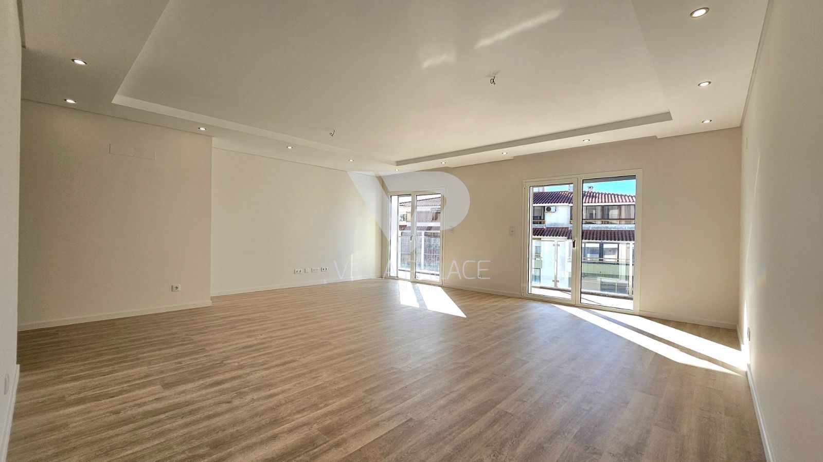 Apartamento T3 para Arrendamento em Carcavelos e Parede