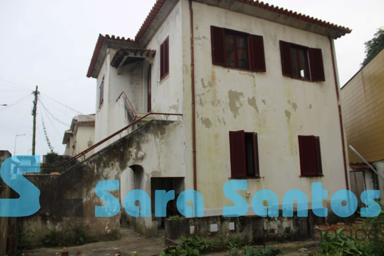 Moradia T6 para Venda em Mafamude e Vilar do Paraíso Foto 1