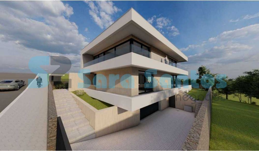 Moradia T4 para Venda em Sandim, Olival, Lever e Crestuma