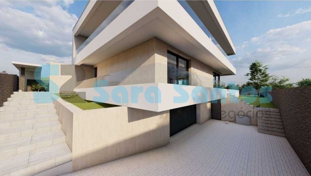 Moradia T4 para Venda em Sandim, Olival, Lever e Crestuma