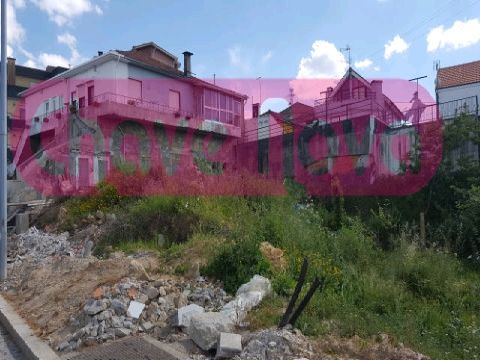 Terreno para Venda em Oliveira do Douro