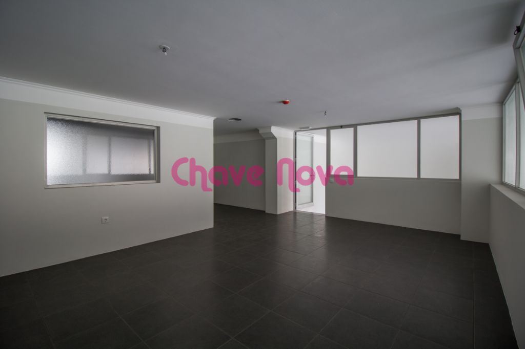 Loja como nova - 306m2 - Porto - Boavista