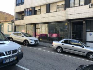 Loja, para Arrendamento