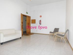 Escritório, para Arrendamento