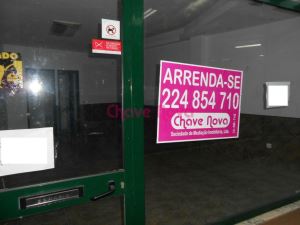 Shop in a shopping center, para Rent