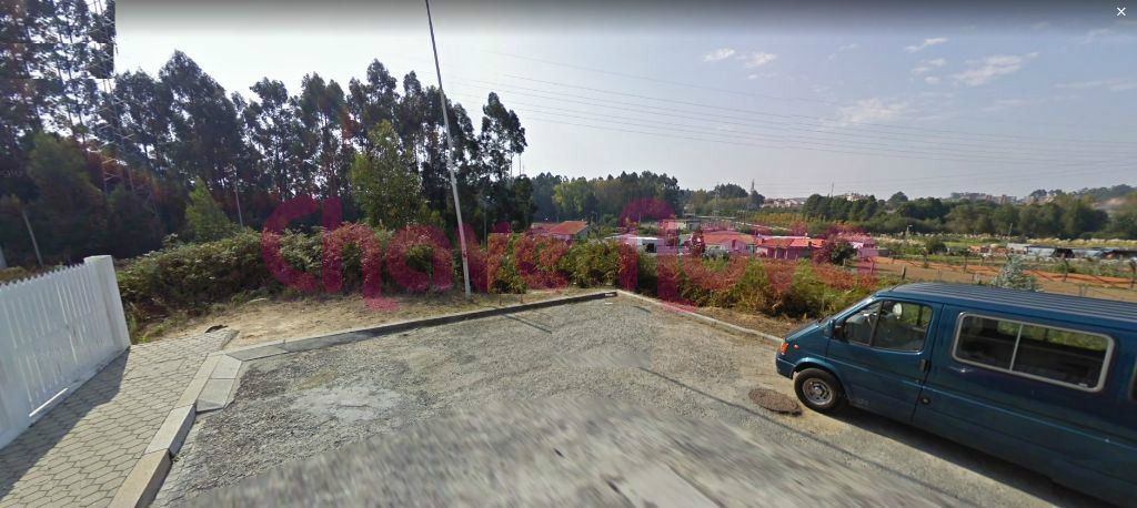 Terreno com 580m2 em Serzedo