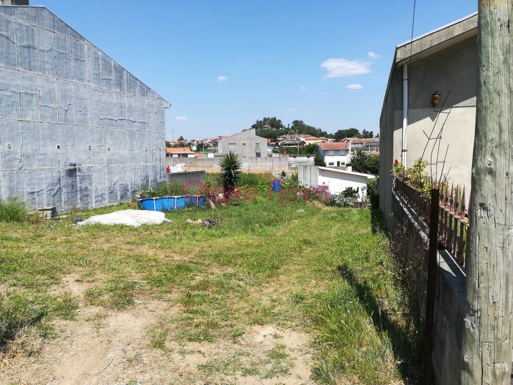 Terreno para construção de moradia próximo centro de Sanguedo