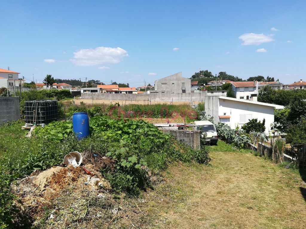 Terreno para construção de moradia próximo centro de Sanguedo