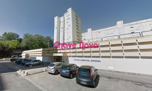 Shop in a shopping center, para Rent