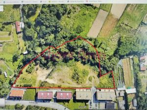 Terreno p/ construção de 7 moradias Térreas