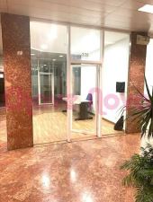 Tienda en un centro comercial, para Alquiler