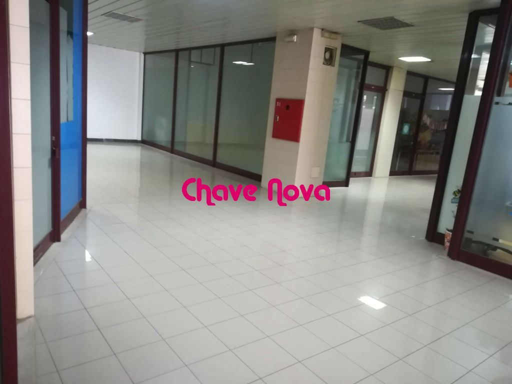 Loja em centro comercial  - Santa Marinha e São Pedro da Afurada, Vila Nova de Gaia