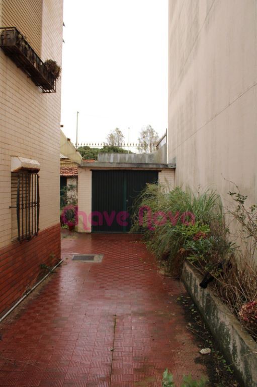 Moradia T6 para Venda em Espinho Foto 10