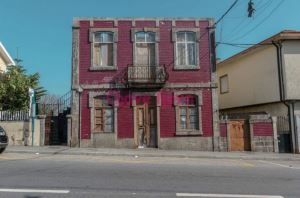 Moradia isolada T6, para Compra