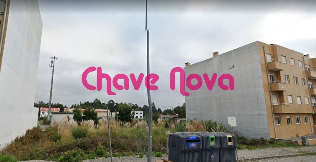 Land for sale in Santa Maria da Feira, Portugal — €211,000