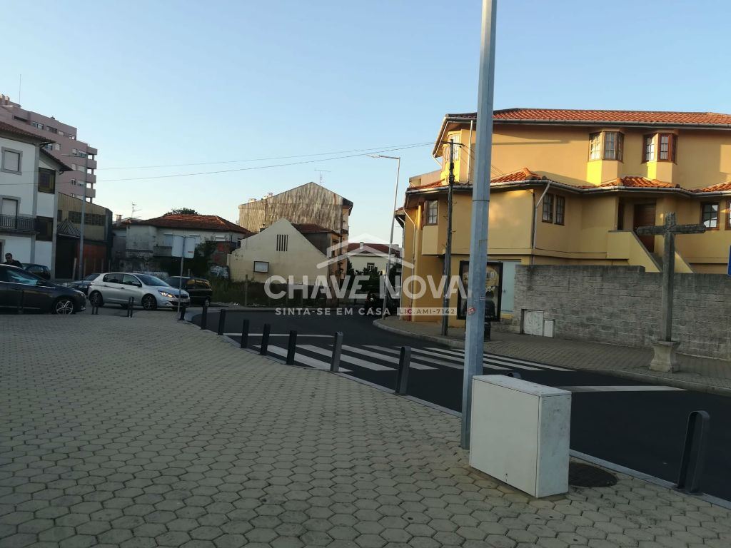 Moradia T2 para Venda em Santa Marinha e São Pedro da Afurada