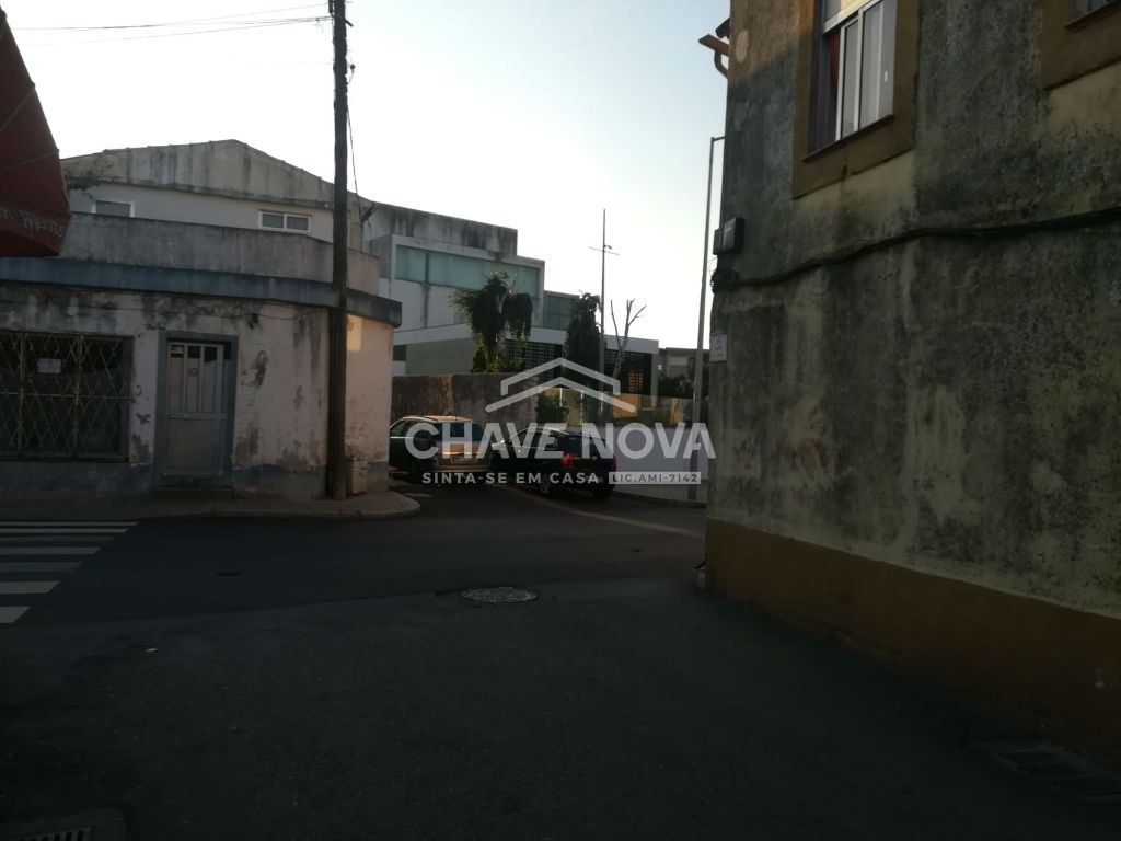 Moradia T2 para Venda em Santa Marinha e São Pedro da Afurada