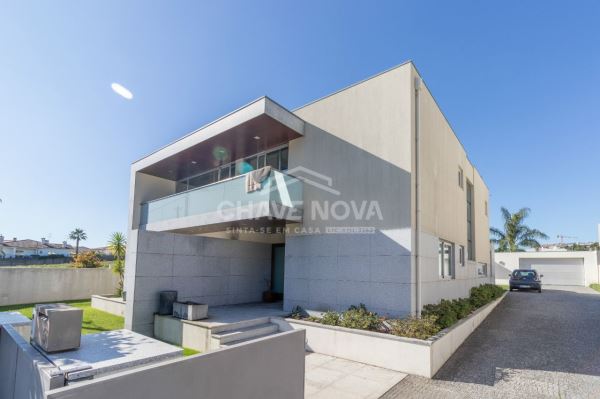 Detached house T4, para Sale