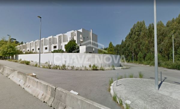 Lot for tween housing, para Sale