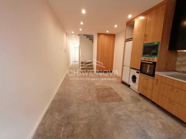 Semi-detached house T3, para Sale