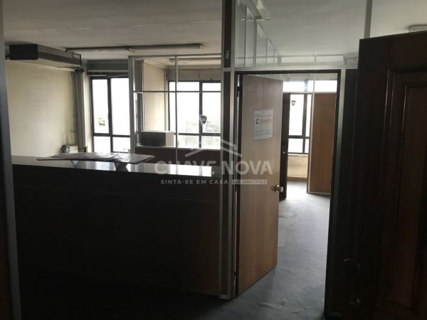Office, para Rent