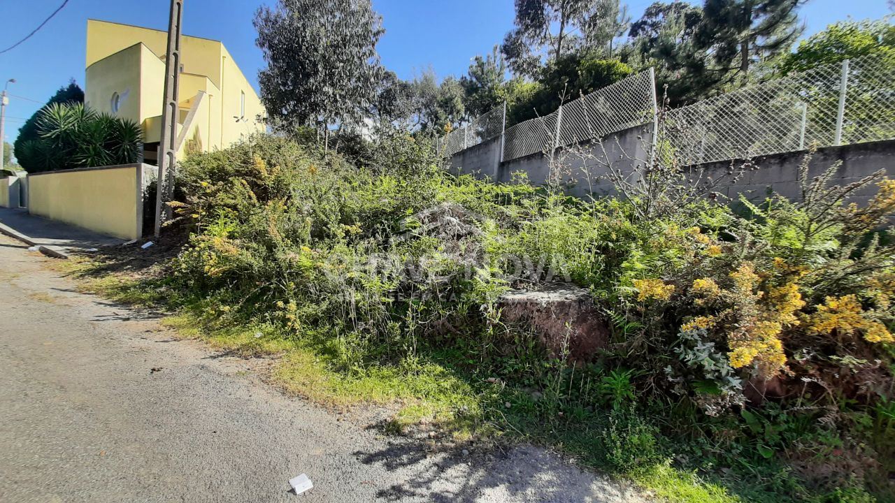 Terreno para Venda em Arcozelo