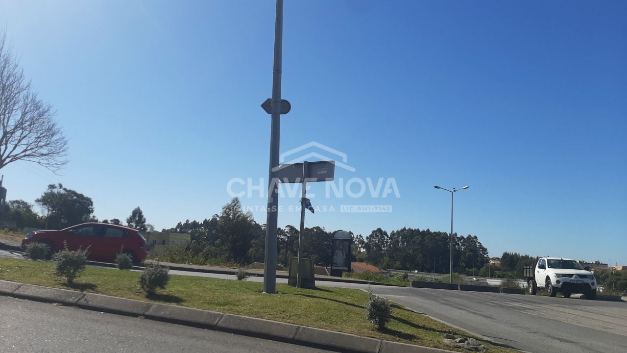 Terreno para Venda em Arcozelo