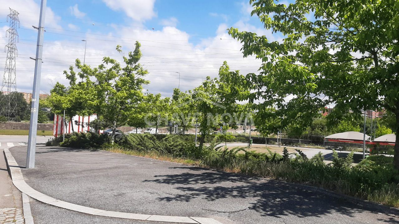 Terreno para Venda em Custóias, Leça do Balio e Guifões