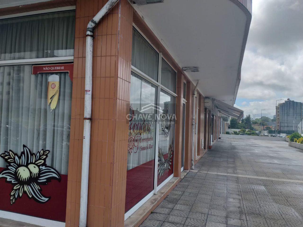 Loja para Venda em Mafamude e Vilar do Paraíso