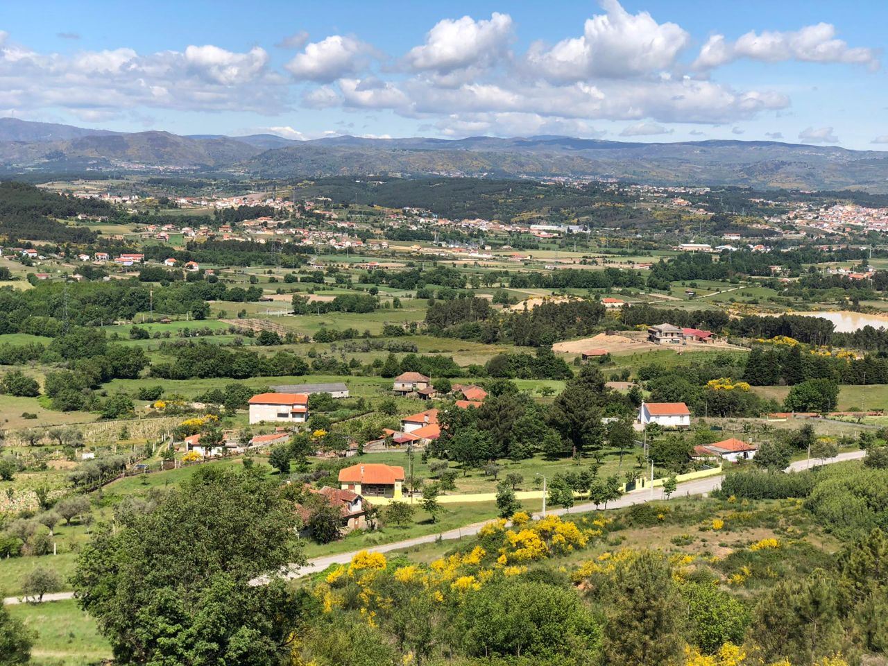 Terreno com mais de 150 mil metros quadrados a 2 minutos de Chaves