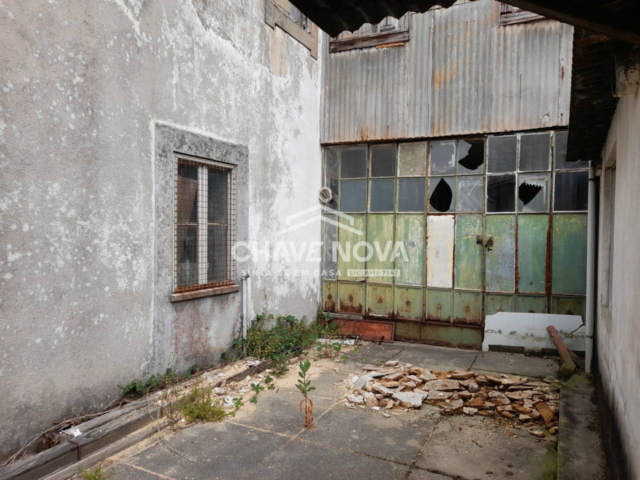 Moradia T4 para Venda em Gulpilhares e Valadares