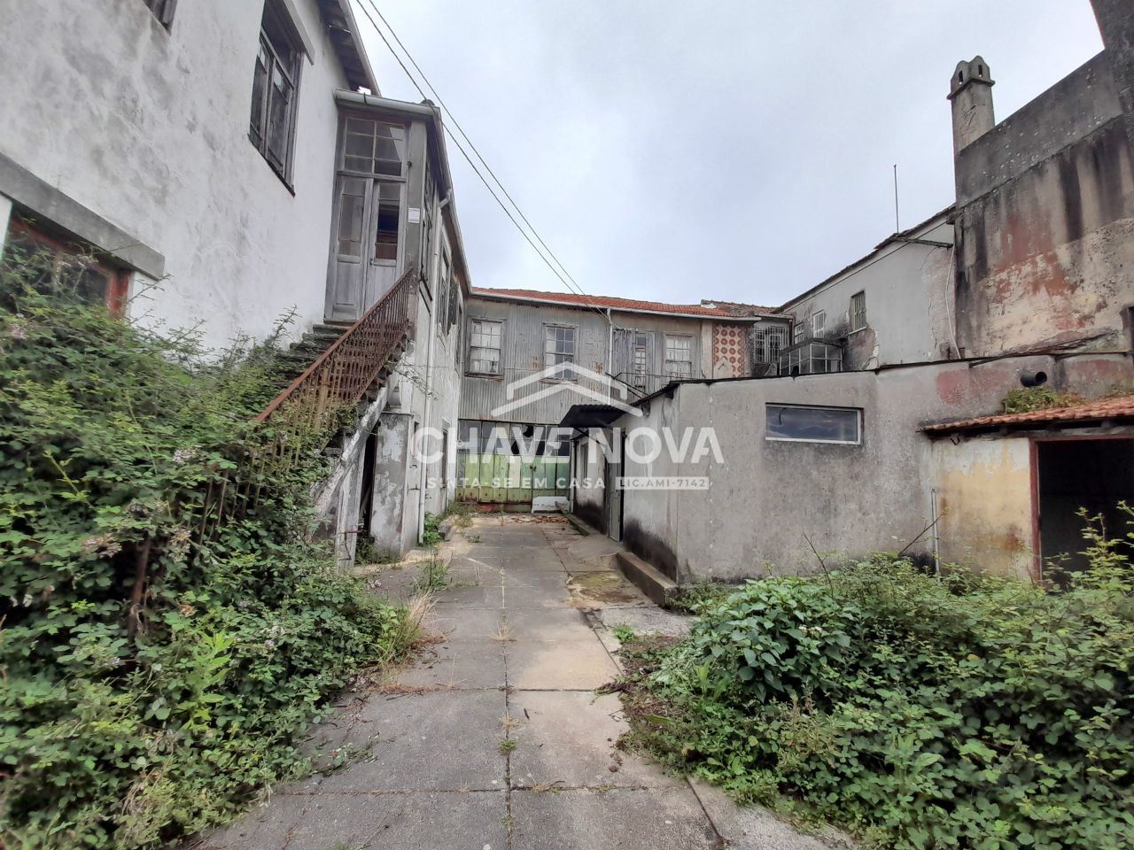 Moradia T4 para Venda em Gulpilhares e Valadares