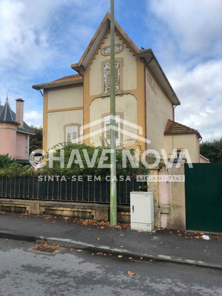 Palacete T8-  Aguda - Gaia (300mts da Praia da Aguda)