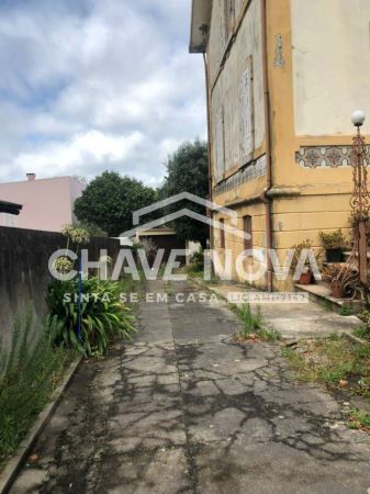 Palacete T8-  Aguda - Gaia (300mts da Praia da Aguda)