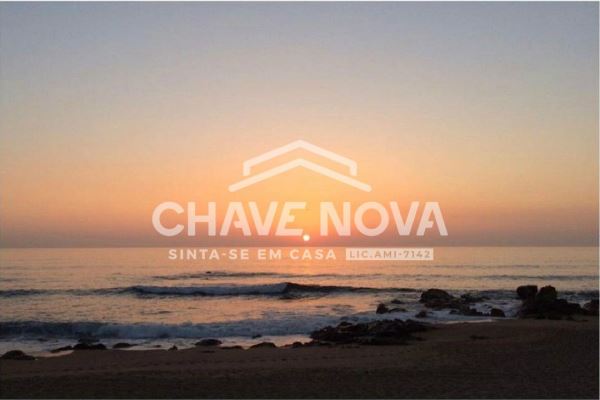 Palacete T8-  Aguda - Gaia (300mts da Praia da Aguda)