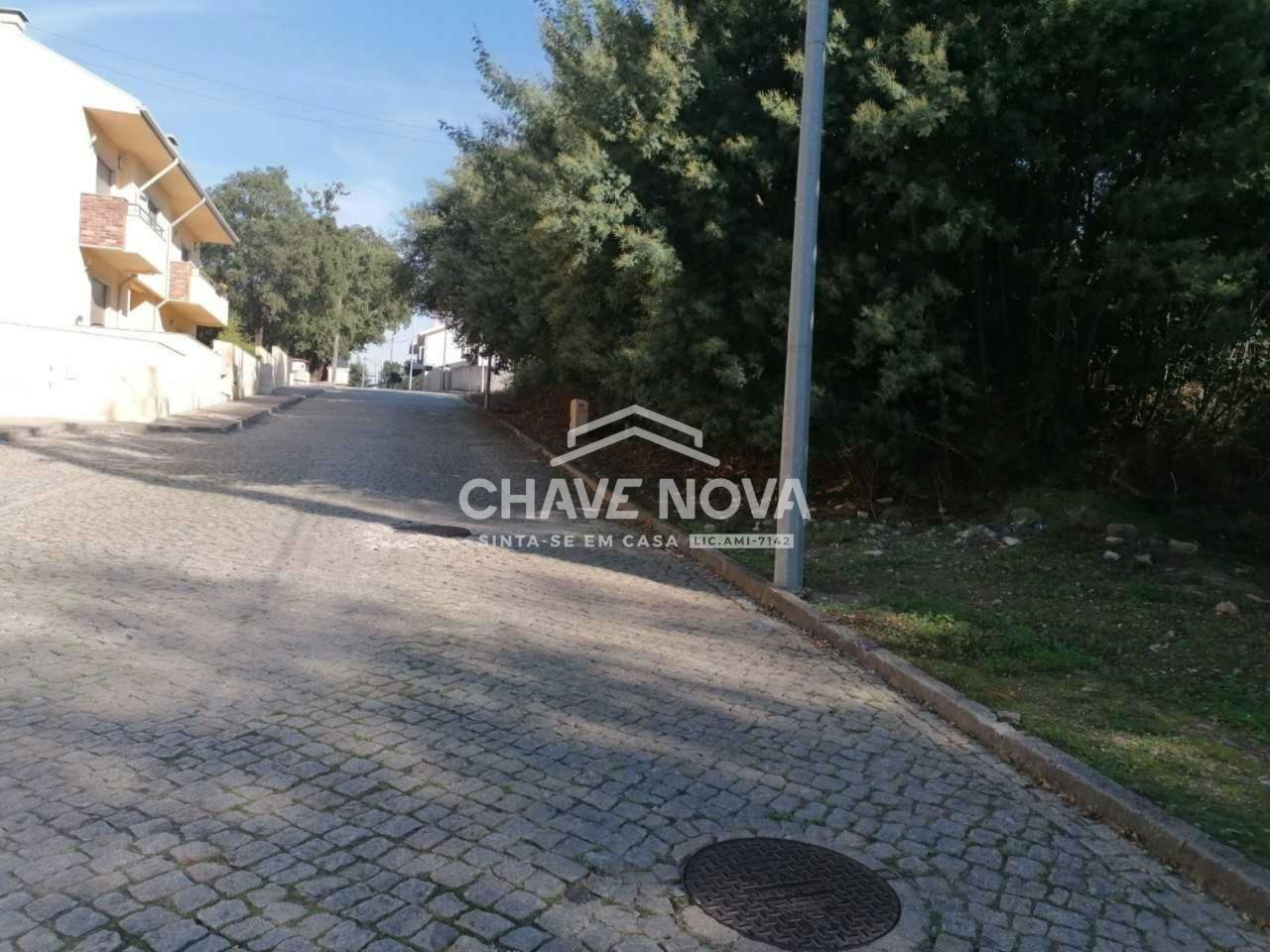 Terreno Comércio / Armazém para Venda em Gondomar (São Cosme), Valbom e Jovim