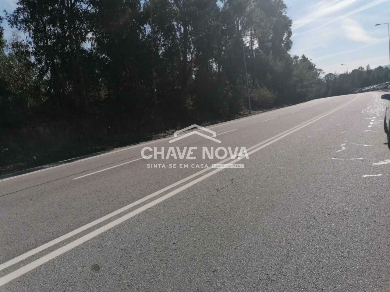 Terreno Comércio / Armazém para Venda em Gondomar (São Cosme), Valbom e Jovim