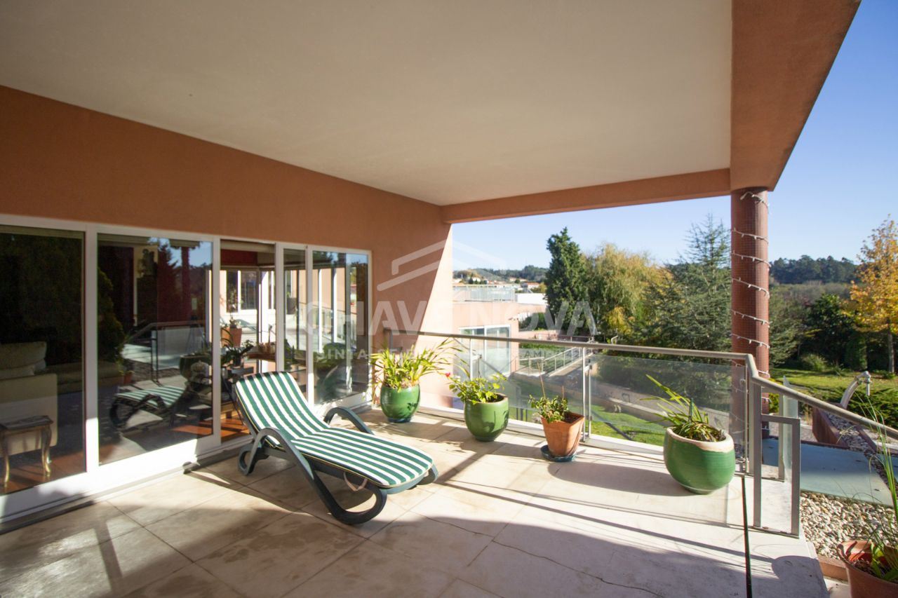 Moradia T6 para Venda em São Felix da Marinha