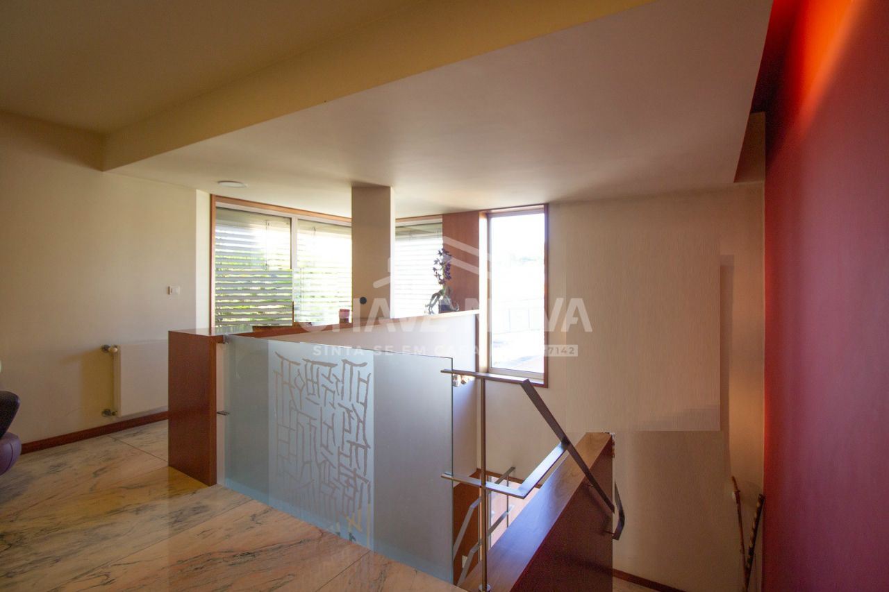 Moradia T6 para Venda em São Felix da Marinha