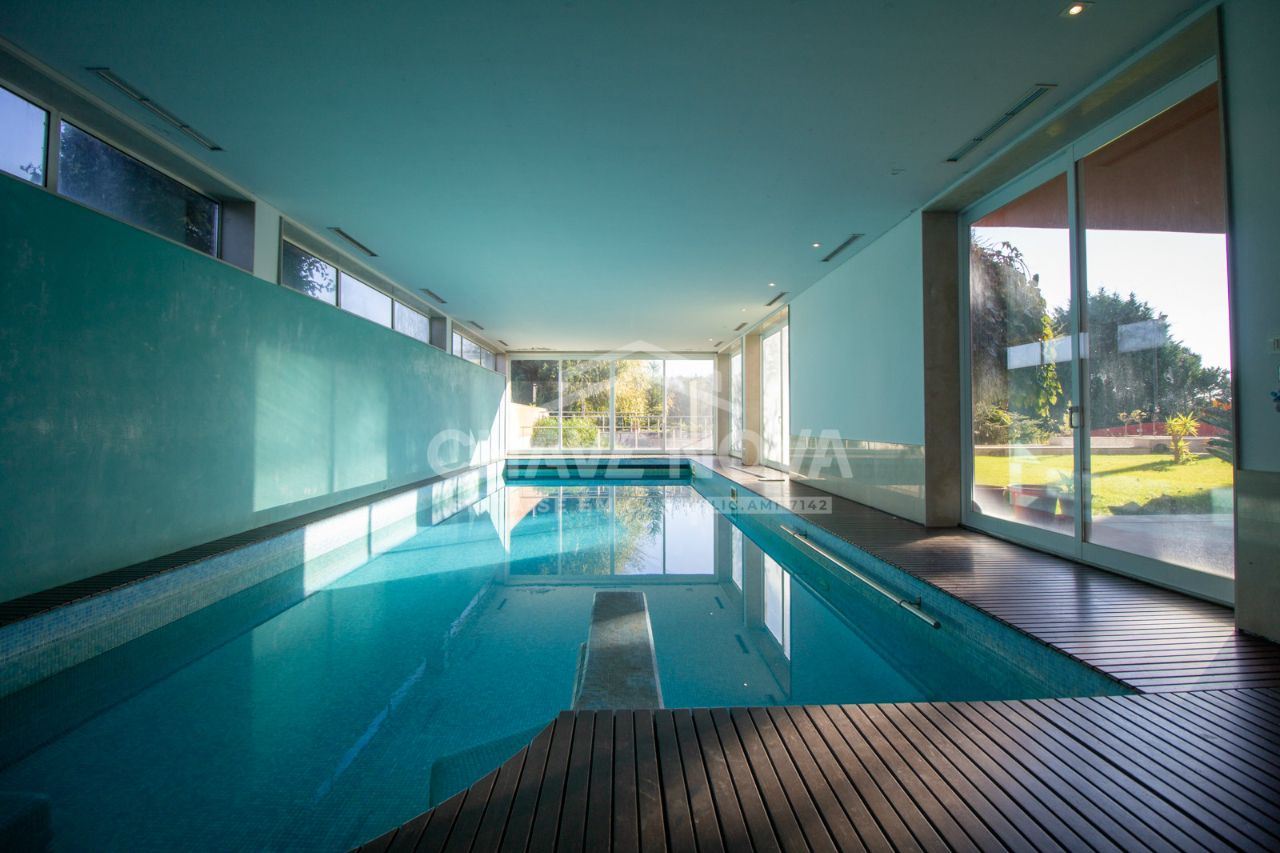 Moradia T6 para Venda em São Felix da Marinha