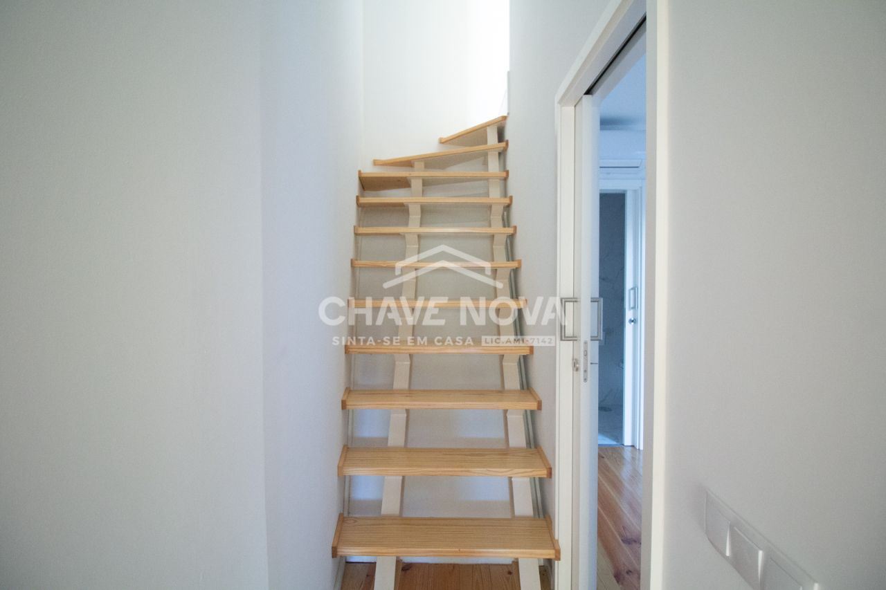 Apartamento T2 para Venda em Cedofeita, Santo Ildefonso, Sé, Miragaia, São Nicolau e Vitória Foto 8