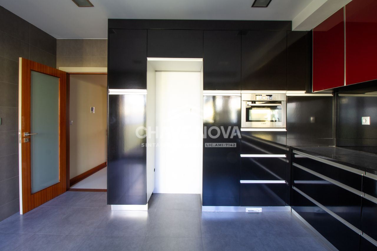 Moradia T4 para Venda em Aguçadoura e Navais