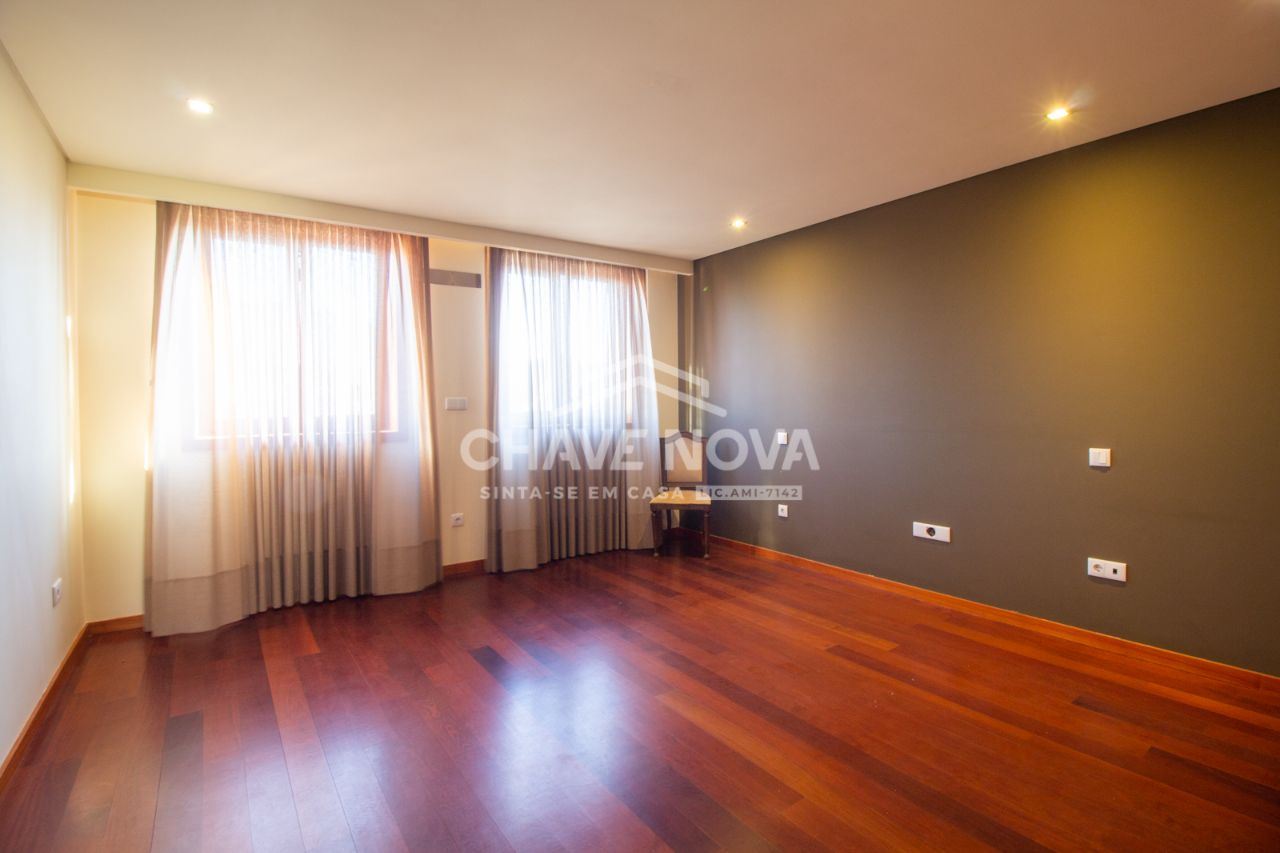 Moradia T4 para Venda em Aguçadoura e Navais