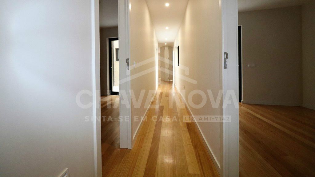 Apartamento T4 para Venda em Póvoa de Varzim, Beiriz e Argivai