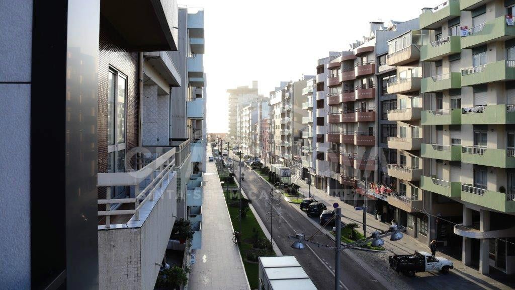 Apartamento T4 para Venda em Póvoa de Varzim, Beiriz e Argivai
