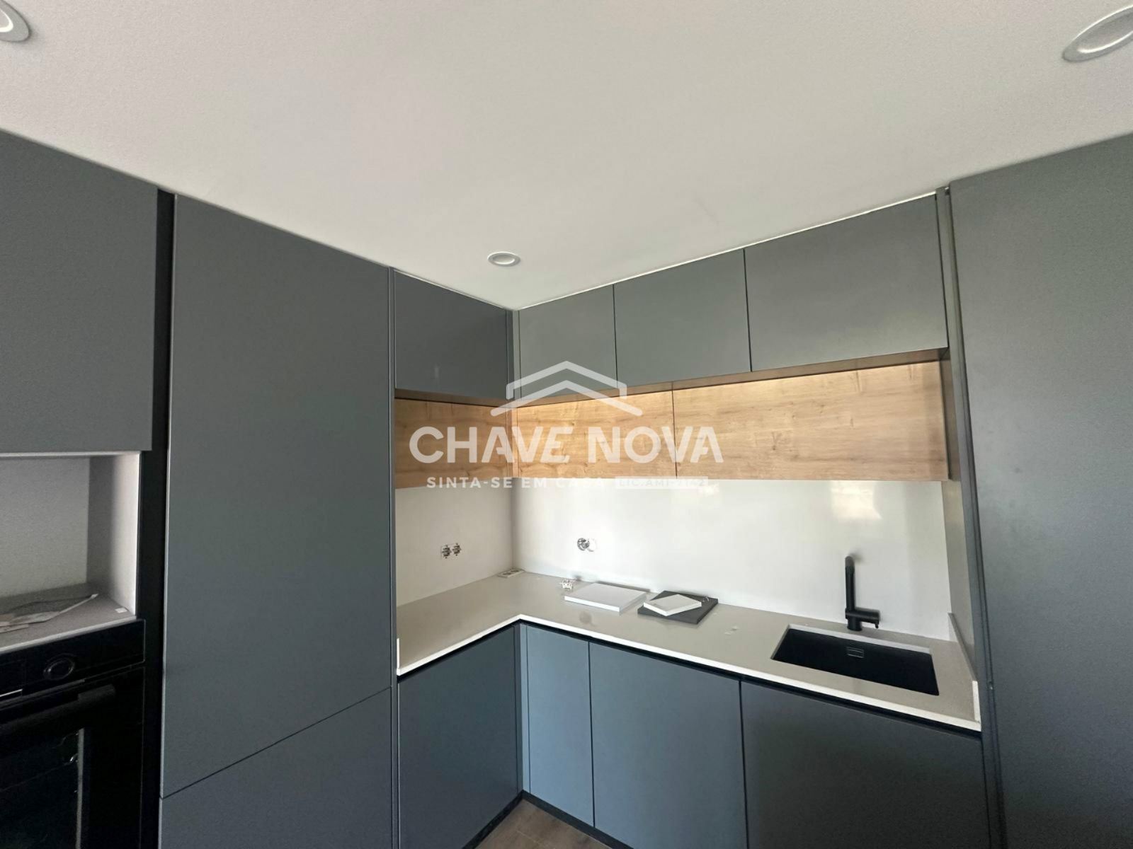 Apartamento T2 novo no Garden Residence, Urbanização Portela da Vila,  em Ramalhal, Torres Vedras.