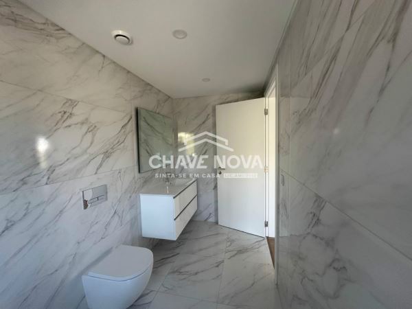 Apartamento T3 novo no Garden Residence, Urbanização Portela da Vila,  em Ramalhal, Torres Vedras.