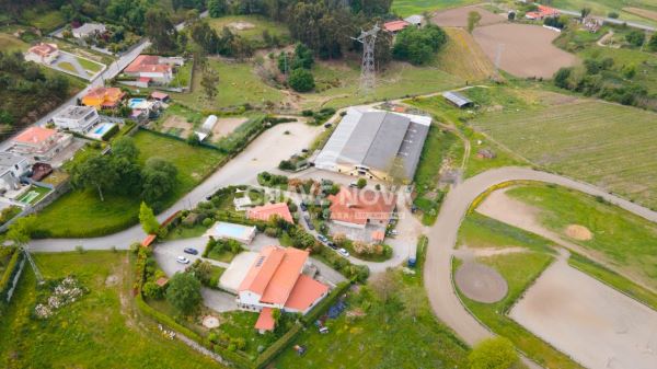 Quinta em Guimarães c/ capacidade de construção de 3000M2 