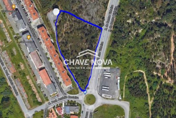 Land for sale in Oliveira de Azeméis, Portugal — €404,250